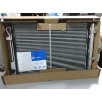 Радиатор кондиционера с ресивером (пр-во LUZAR) Solaris 1.4, 1.6 10- АКПП, МКПП